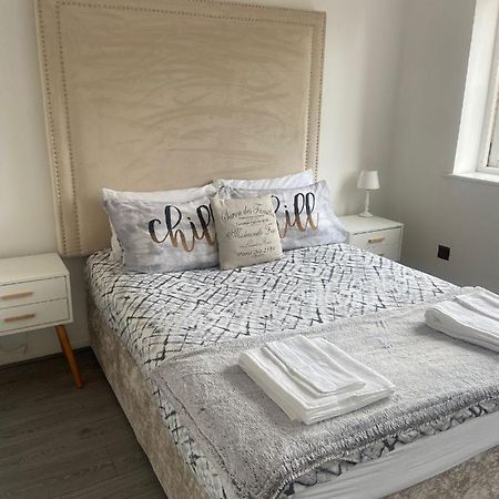 Grays Serviced Apartment Stifford Εξωτερικό φωτογραφία