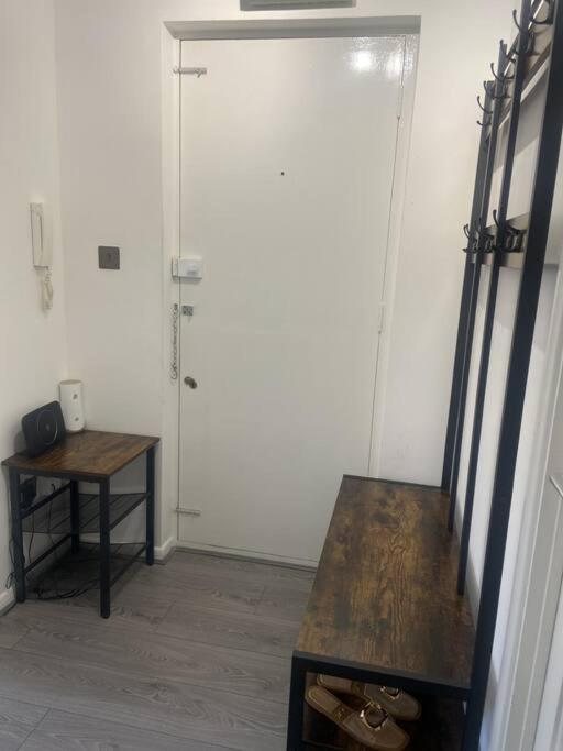 Grays Serviced Apartment Stifford Εξωτερικό φωτογραφία